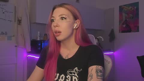 Stacy online show from 12.20.24