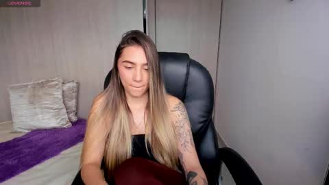 Stacy Conner online show from 10.16.25