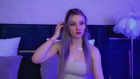 StacyEvances online show from 11.22.25