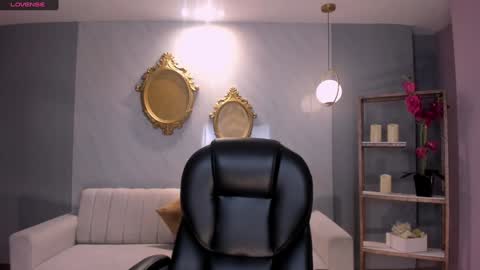 Im Stacy online show from 01.07.25