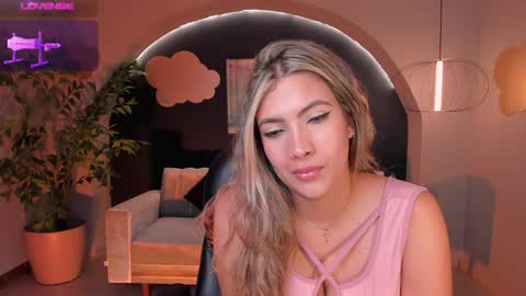 Im Stacy online show from 01.13.25