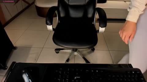 Im Stacy online show from 02.24.25
