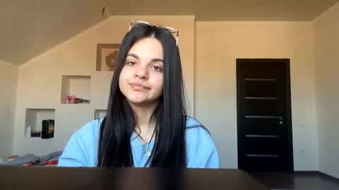Olivia online show from 10.07.25