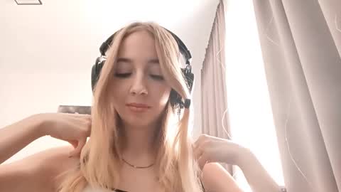 Mila online show from 02.13.26