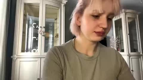 Emma online show from 02.12.26