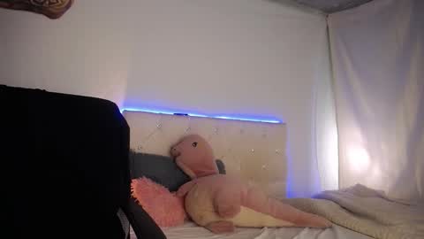 Snapshot of stanandrose chatting on 02.06.26 Stand and Rose online show from 02.06.26