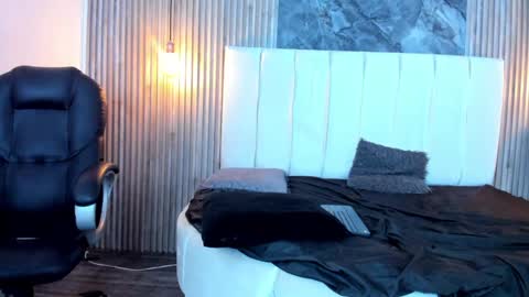 Star and Lippe online show from 12.04.24