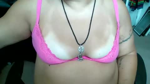 Snapshot of starella___saxxxton chatting on 09.08.25 starella___saxxxton online show from 09.08.25