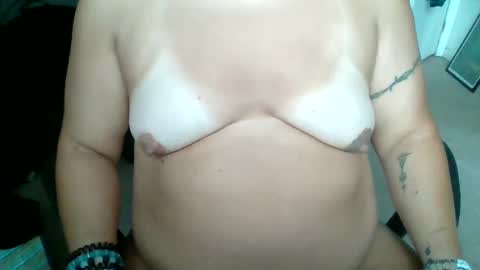 Snapshot of starella___saxxxton chatting on 09.20.25 starella___saxxxton online show from 09.20.25