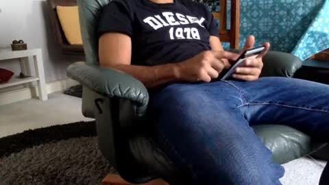 Snapshot of starpizzle chatting on 10.04.25 Starpizzle online show from 10.04.25