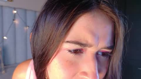 M O O N  online show from 03.31.26