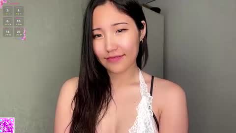 Snapshot of starrorellana chatting on 07.20.26 Sabrina online show from 07.20.26