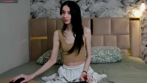 Hello my name is Amanda  online show from 03.19.26