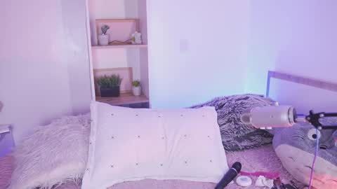 Yoko online show from 04.21.26