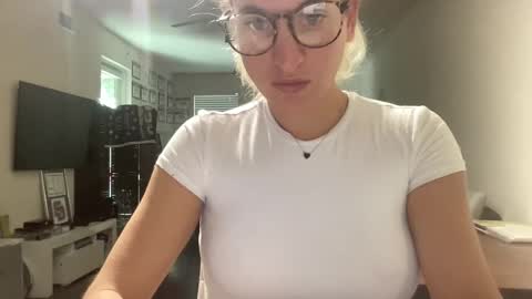 Stassiethatsororitygirl online show from 01.16.26
