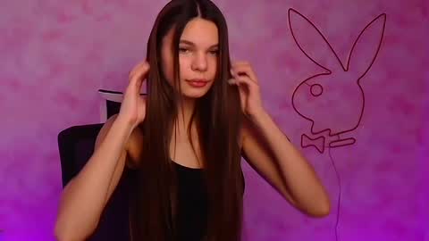 Snapshot of stasy_milk chatting on 12.14.24 Stasy online show from 12.14.24