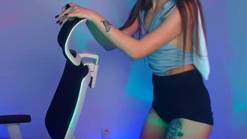 Snapshot of stasy_milk chatting on 12.19.24 Stasy online show from 12.19.24