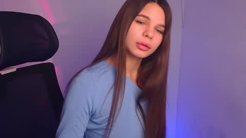 Snapshot of stasy_milk chatting on 12.25.24 Stasy online show from 12.25.24