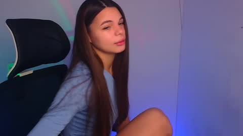 Snapshot of stasy_milk chatting on 12.26.24 Stasy online show from 12.26.24