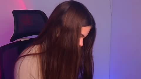 Snapshot of stasy_milk chatting on 12.28.24 Stasy online show from 12.28.24