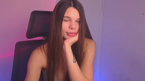 Snapshot of stasy_milk chatting on 01.04.25 Stasy online show from 01.04.25