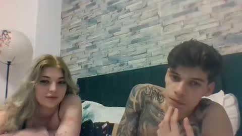 staywithuss online show from 04.21.26