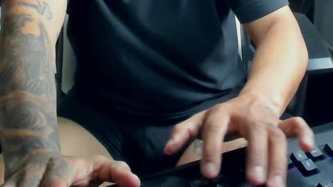 Snapshot of stebankechimba chatting on 10.10.25 Stebankechimba online show from 10.10.25