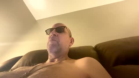 steel259373 online show from 12.03.25