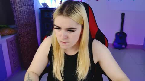 stef_nicks online show from 09.20.25