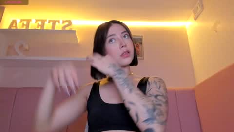 Snapshot of stefaagomez chatting on 12.16.24 Stefa Gomez online show from 12.16.24