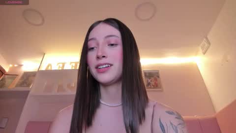 Stefa Gomez  online show from 12.14.25