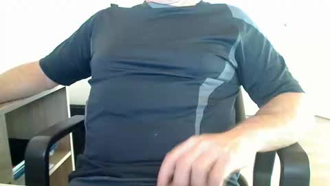 Snapshot of stefan2580 chatting on 11.12.25 Stefan online show from 11.12.25