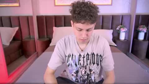 Esrefan online show from 02.08.26