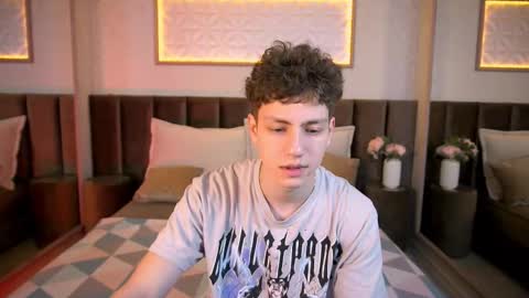 Esrefan online show from 02.10.26