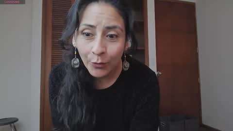 Snapshot of stefaniadiazz_ chatting on 10.05.25 Stafania 3 online show from 10.05.25