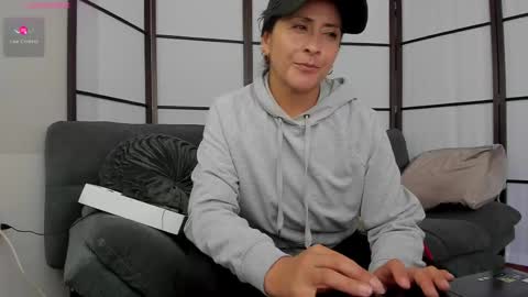 Snapshot of stefaniadiazz_ chatting on 02.09.26 Stafania 3 online show from 02.09.26