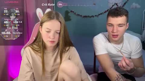 Snapshot of stefaniyaaa chatting on 11.11.25 stefa online show from 11.11.25