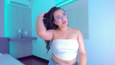 Stefanny online show from 10.17.25