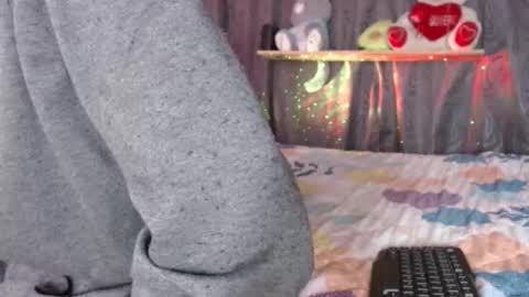 stefany_pablo1 online show from 11.24.25