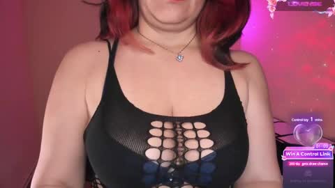 Snapshot of stefanyhotmilf chatting on 03.03.25 stefany online show from 03.03.25