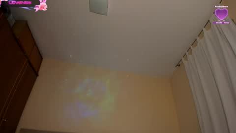 Snapshot of stefanyhotmilf chatting on 09.16.25 stefany online show from 09.16.25