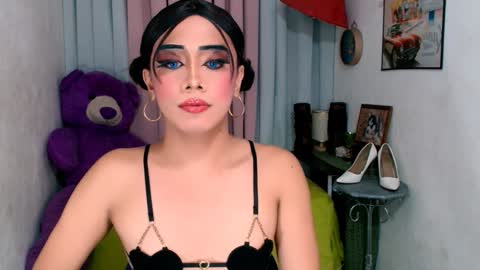 Snapshot of steffany_cummer chatting on 12.17.24 Steffany cummer online show from 12.17.24