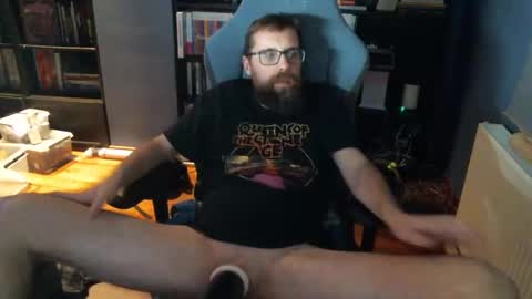 Snapshot of stefffg chatting on 11.15.25 MeStef online show from 11.15.25