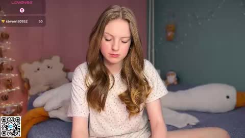 STEFI  Streams every day from 10 PM GTM1  online show from 01.07.26