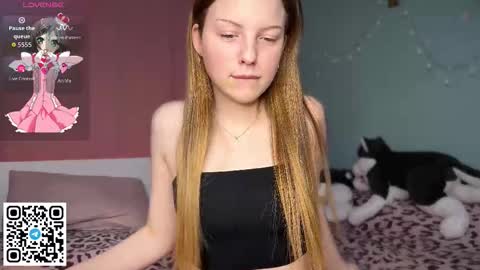 STEFI  Streams every day from 10 PM GTM1  online show from 02.20.26