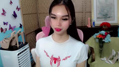 Snapshot of steffybabe chatting on 09.25.25 steffybabe online show from 09.25.25