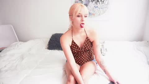 Snapshot of stefigirl chatting on 02.09.26 Stef online show from 02.09.26