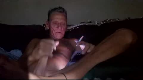 Snapshot of stefy1037 chatting on 09.28.25 stefy1037 online show from 09.28.25