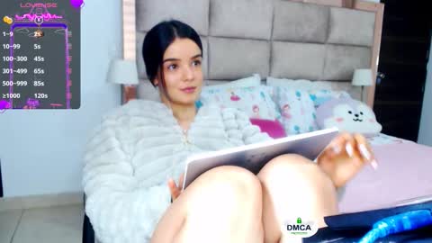 Snapshot of stefy810675 chatting on 10.16.25 Stefany online show from 10.16.25