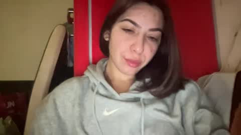 Snapshot of stefy_glow chatting on 03.04.25 stefy_glow online show from 03.04.25